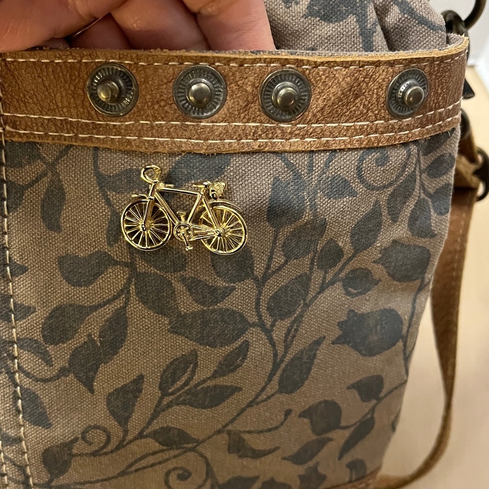 Myra Bag S-1305 Crossbody Leaf Print Canvas Bag w/ Leather Trim & Gold Bike Pin - Picture 6 of 16